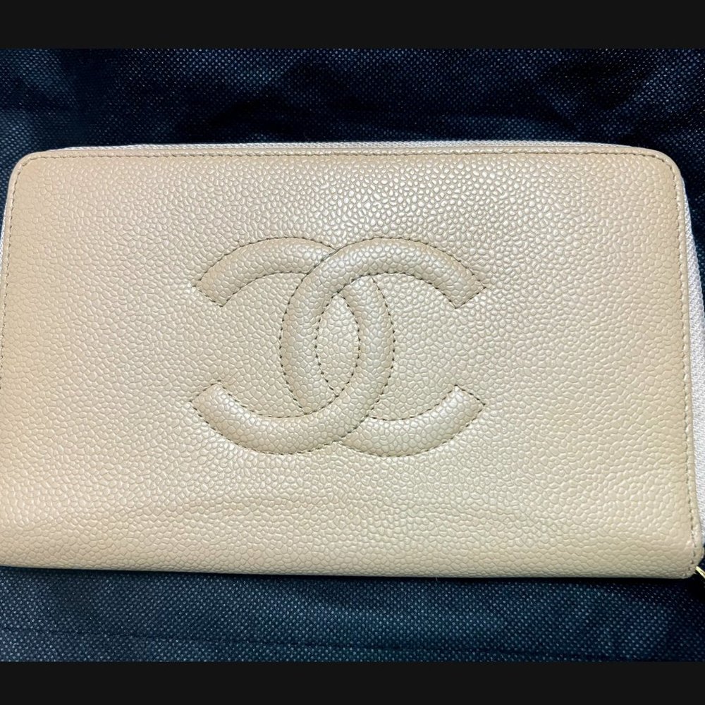 Authentic CHANEL Wallet